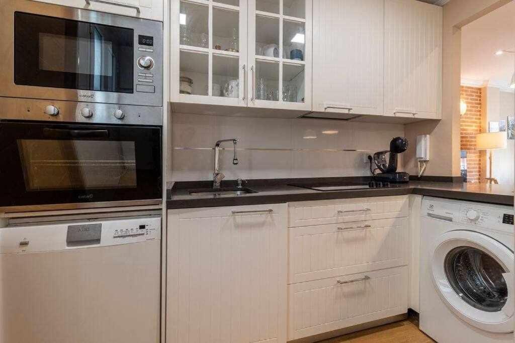 3 Apartamento En Estadio Sevilla 8 Plazas 3 Hab Y Metro Экстерьер фото