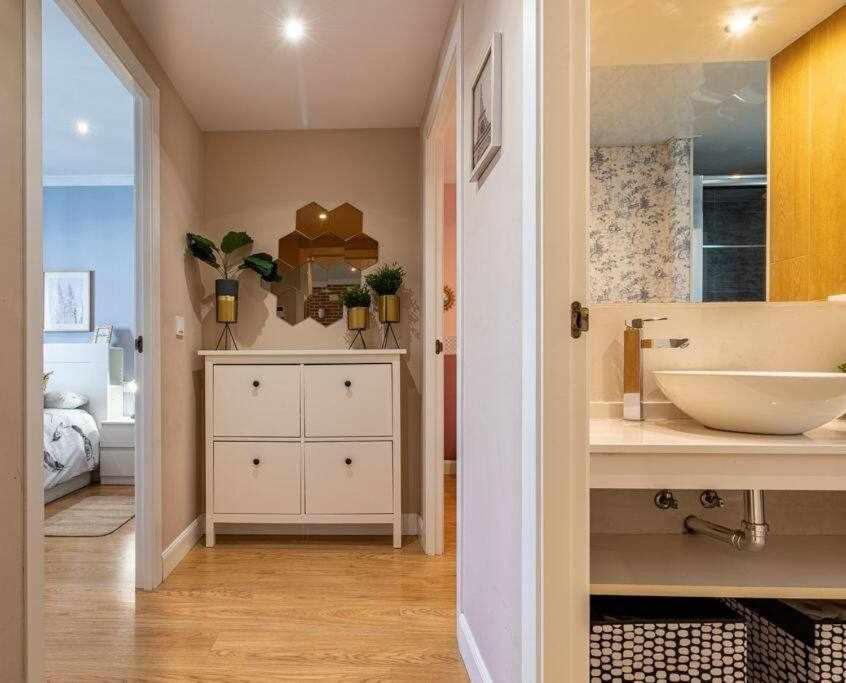 3 Apartamento En Estadio Sevilla 8 Plazas 3 Hab Y Metro Экстерьер фото