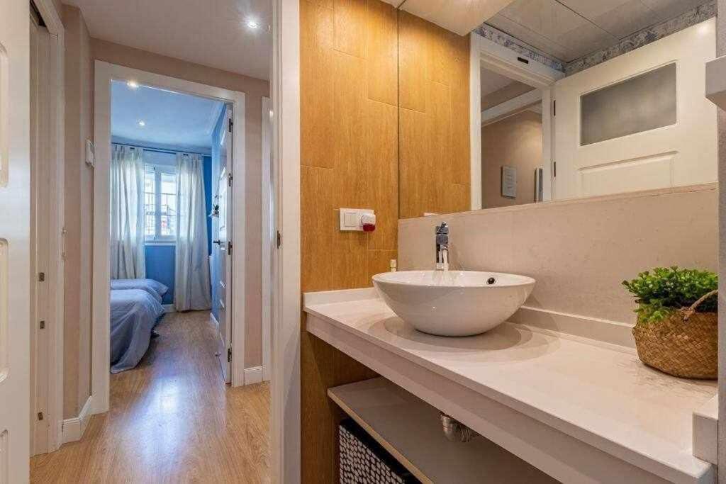 3 Apartamento En Estadio Sevilla 8 Plazas 3 Hab Y Metro Экстерьер фото