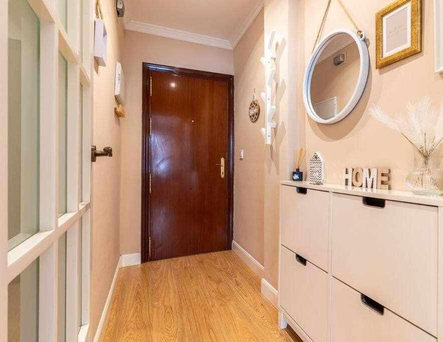 3 Apartamento En Estadio Sevilla 8 Plazas 3 Hab Y Metro Экстерьер фото